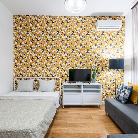 Vertigo Modern Studio-Free Private Parking-Fast Wi-Fi Novi Sad Exteriör bild