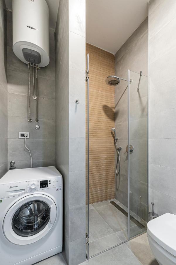 Vertigo Modern Studio-Free Private Parking-Fast Wi-Fi Novi Sad Exteriör bild