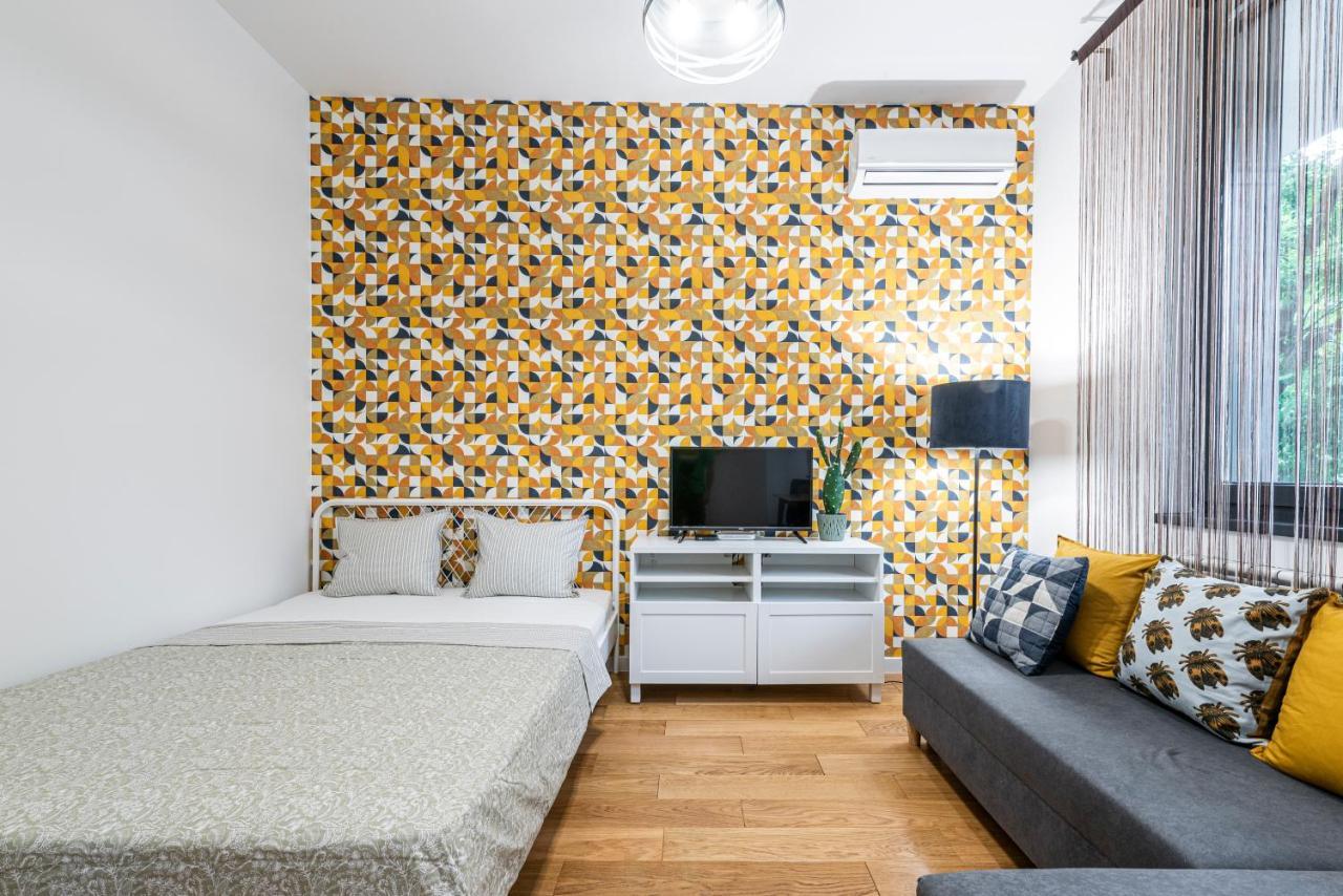 Vertigo Modern Studio-Free Private Parking-Fast Wi-Fi Novi Sad Exteriör bild